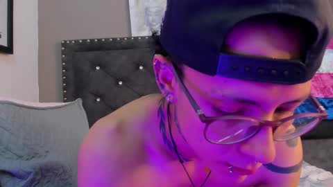 evan_smitt1 online show from September 2025 04:13:02 AM