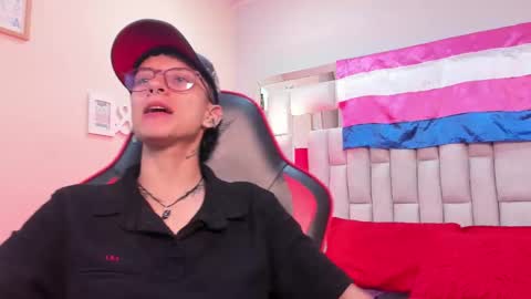 evan_smitt1 online show from September 2025 03:22:01 AM