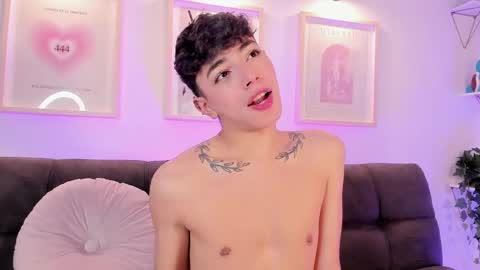 Evan voss  help me get 200 likesindependent model online show from September 2025 06:25:02 AM