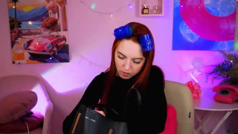 Eva  online show from January 2025 08:44:02 AM