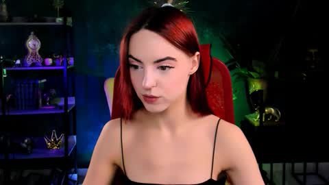 Eva  online show from October 2025 08:48:01 AM