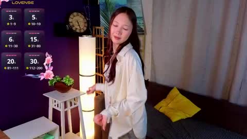 Hello im Lia online show from May 2026 04:15:02 PM