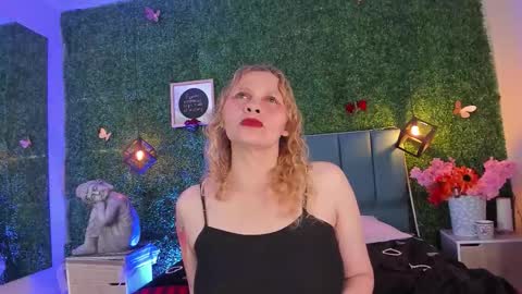  Evangelyne  online show from February 2026 07:22:01 PM