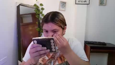 Snapshot of evania_lorns chatting on June 2026 12:18:01 PM eva online show from June 2026 12:18:01 PM