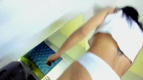 evanllelyne online show from May 2026 12:33:02 PM