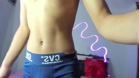 Snapshot of evans_collins24 chatting on December 2024 01:25:01 AM Evans collins24 online show from December 2024 01:25:01 AM