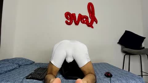 Snapshot of evans_collins24 chatting on November 2025 02:13:01 AM Evans collins24 online show from November 2025 02:13:01 AM