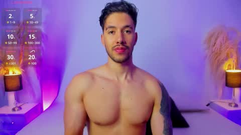 E V A N S online show from October 2025 08:50:02 PM