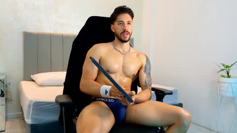E V A N S online show from May 2026 01:57:16 AM