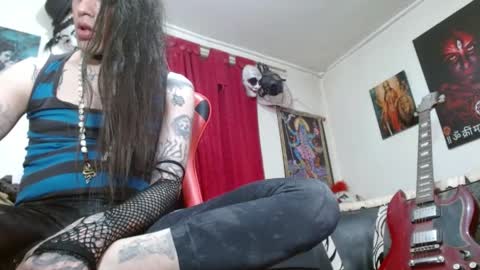 Snapshot of evans_xy chatting on May 2026 11:32:02 PM evans_xy online show from May 2026 11:32:02 PM