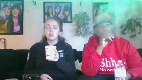 evanschris2048 online show from October 2025 02:01:02 AM