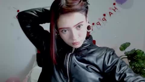 Evanssa lx online show from September 2025 06:53:02 PM