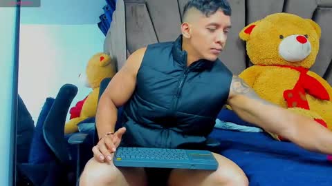   online show from March 2025 01:17:01 PM