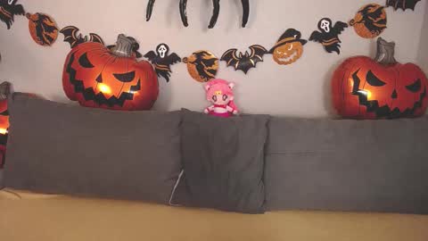 Adelina online show from October 2025 05:22:02 AM