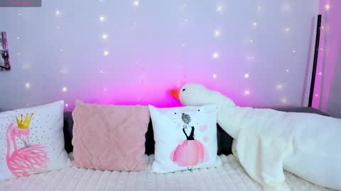 Adelina online show from April 2026 04:24:01 AM