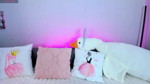 Adelina online show from April 2026 04:32:02 AM