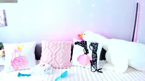 Adelina online show from April 2026 04:35:02 AM