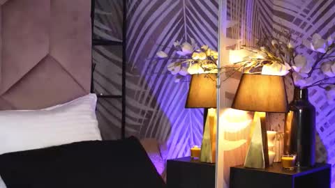 Snapshot of evarhea chatting on November 2025 04:01:01 AM EvaRhea online show from November 2025 04:01:01 AM