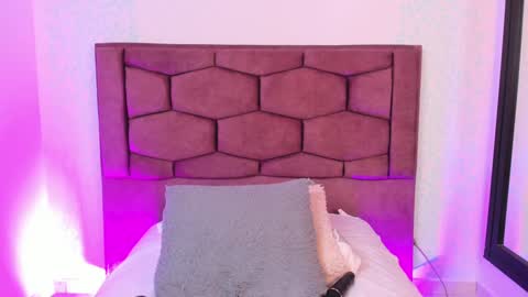 EVARITZ online show from December 2024 02:59:02 AM