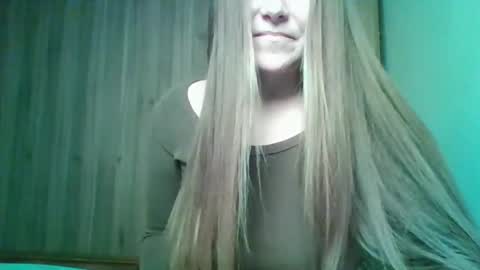 Snapshot of evasapples2026 chatting on January 2026 07:18:01 PM evasapples2026 online show from January 2026 07:18:01 PM