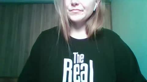 Snapshot of evasapples2026 chatting on February 2026 07:12:01 PM evasapples2026 online show from February 2026 07:12:01 PM