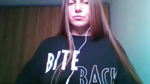 evasapples2026 online show from May 2026 07:56:02 PM