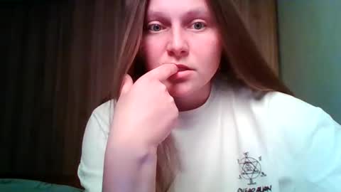 Snapshot of evasapples2026 chatting on June 2026 07:20:01 PM evasapples2026 online show from June 2026 07:20:01 PM