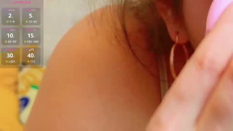 Snapshot of evasinclairr chatting on November 2025 05:07:02 AM evasinclairr online show from November 2025 05:07:02 AM