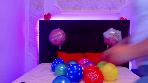evasinclairr online show from May 2026 03:46:01 AM