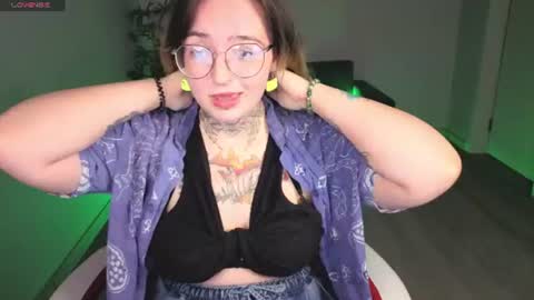EvaTheWitcher online show from June 2026 01:00:02 AM