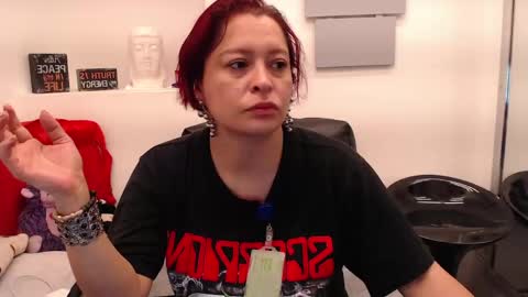 Eva Twiss online show from May 2026 12:02:01 PM