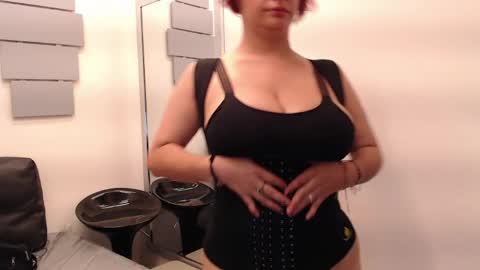 Eva Twiss online show from May 2026 01:28:02 PM