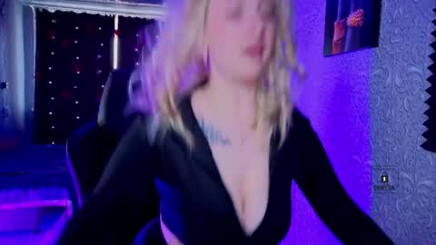 evavibe online show from March 2026 06:25:01 AM