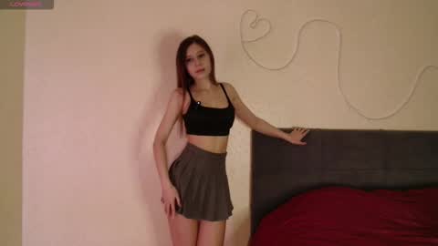 Snapshot of evavuv chatting on December 2025 04:40:02 AM Eva Vuv online show from December 2025 04:40:02 AM