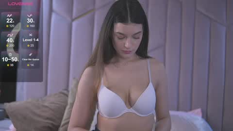 Snapshot of evawarenn chatting on January 2025 10:39:01 PM Carolina online show from January 2025 10:39:01 PM