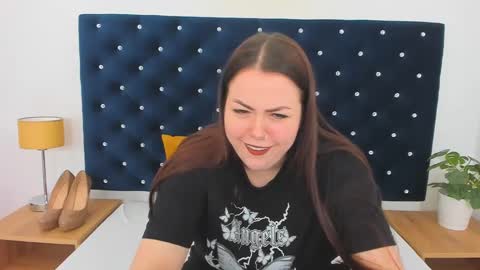 Snapshot of evawetdream chatting on February 2025 09:10:01 AM Eva online show from February 2025 09:10:01 AM