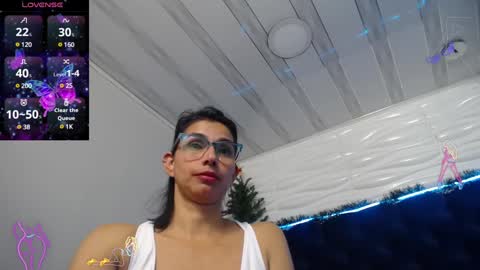 Snapshot of evawilliams_ chatting on December 2024 10:52:02 PM Eva online show from December 2024 10:52:02 PM