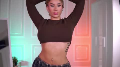 Eva online show from November 2025 08:33:02 PM