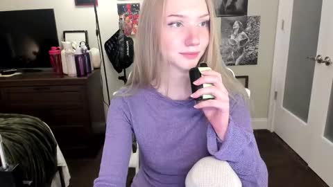 Snapshot of eve003300 chatting on December 2024 11:14:01 PM Goddess Eve online show from December 2024 11:14:01 PM