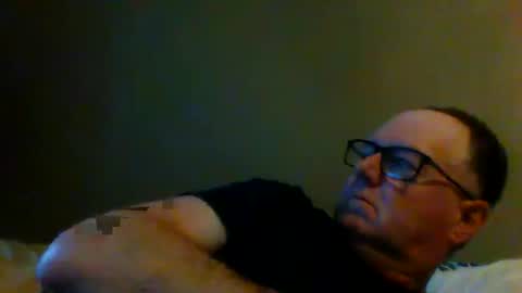 eve1luvsray online show from December 2025 09:56:02 PM