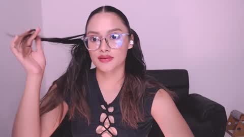 Snapshot of eve_rox18 chatting on January 2025 12:54:01 AM Eve Rox18 online show from January 2025 12:54:01 AM