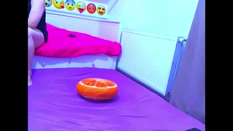 EVEANDMAX online show from April 2026 07:00:01 PM