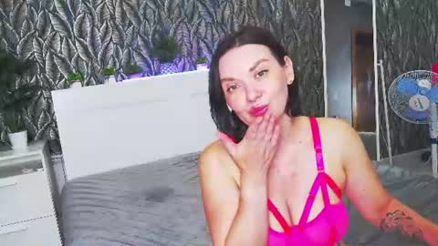 EveLibston online show from June 2026 03:04:02 AM