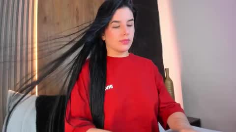 E V E L I N online show from February 2026 02:18:01 AM