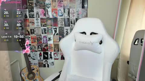 Evelina online show from May 2026 01:22:02 AM