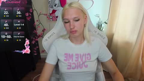 Evelina online show from July 2026 01:11:01 AM