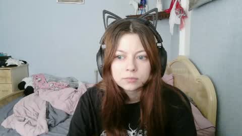 Snapshot of evelinamercer chatting on June 2026 09:29:01 AM Alice 3 online show from June 2026 09:29:01 AM