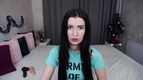 Evelin online show from December 2025 06:20:01 AM
