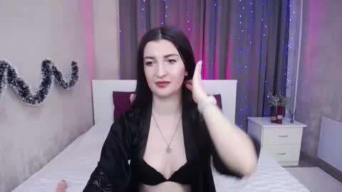 Evelin online show from January 2026 06:40:02 AM