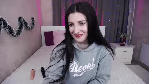 Evelin online show from January 2026 06:17:01 AM